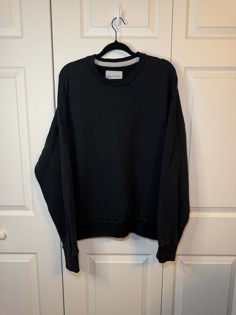 Hollister Oversized Fit Black Crewneck Sweatshirt Extra Large - Picture 2 of 8